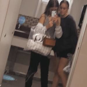 Meet your Posher, Hayley